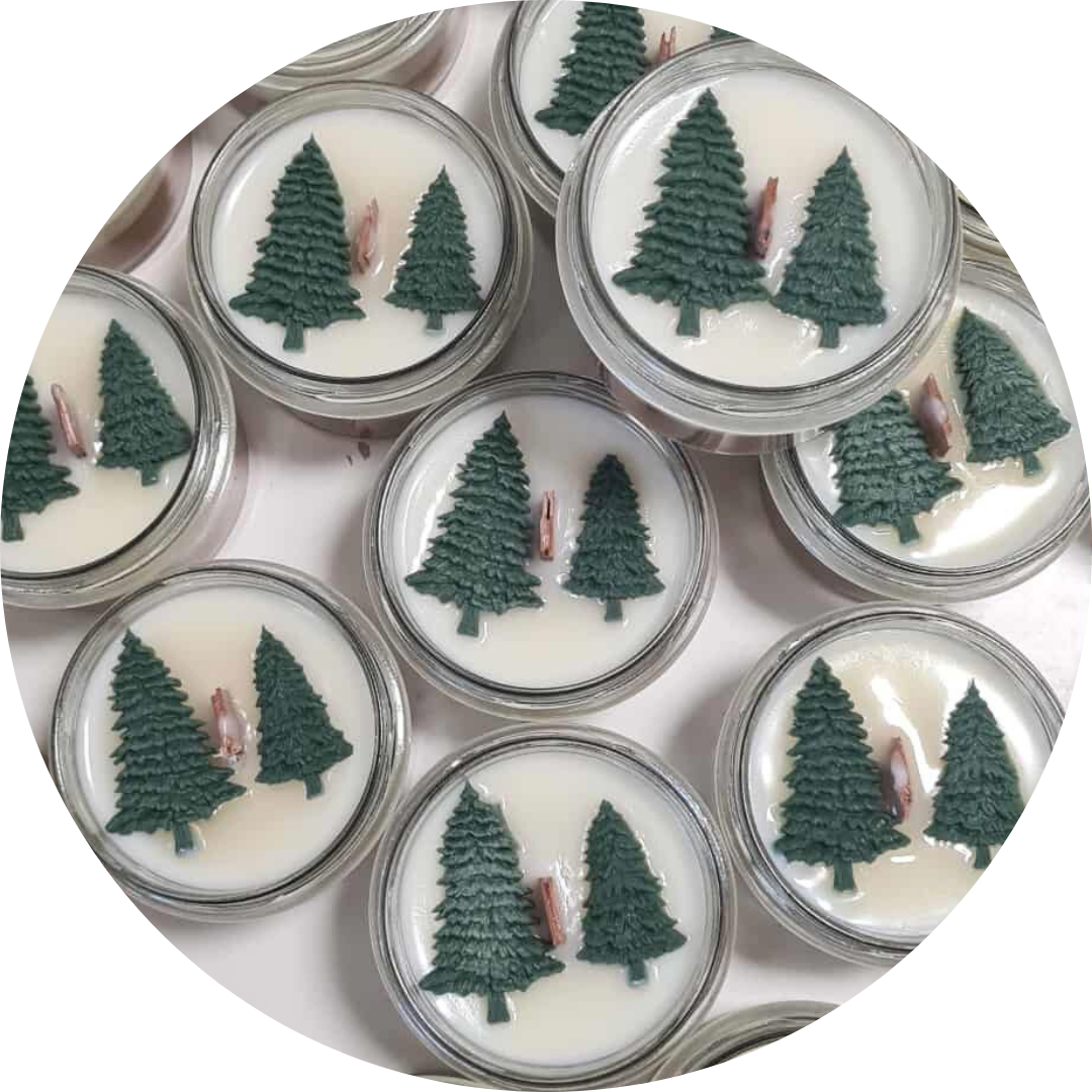 WIELKI POWRÓT Świeca sojowa Cynamonowy Las