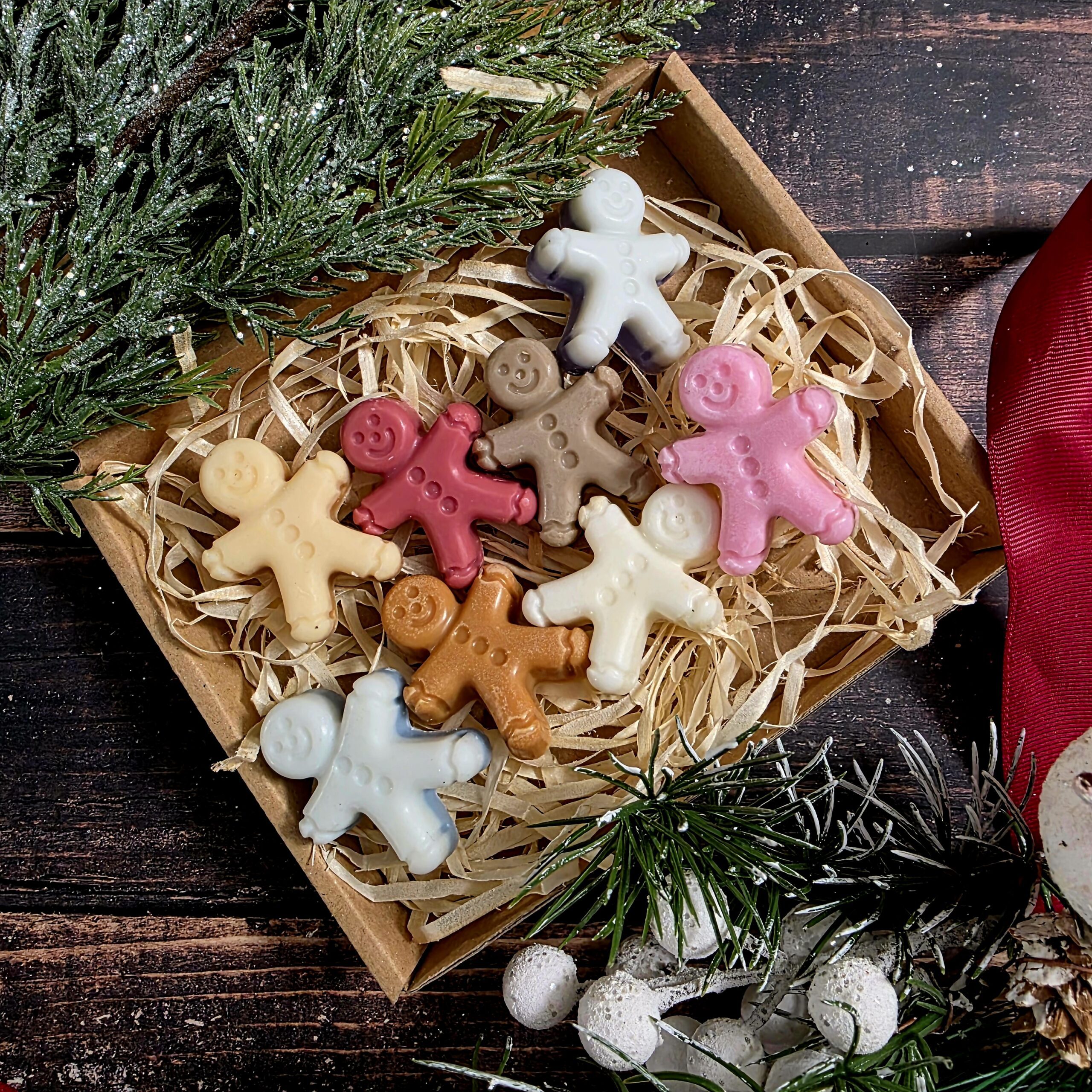 PROMOCJA Zestaw prezentowy 8 mini wosków ludzików