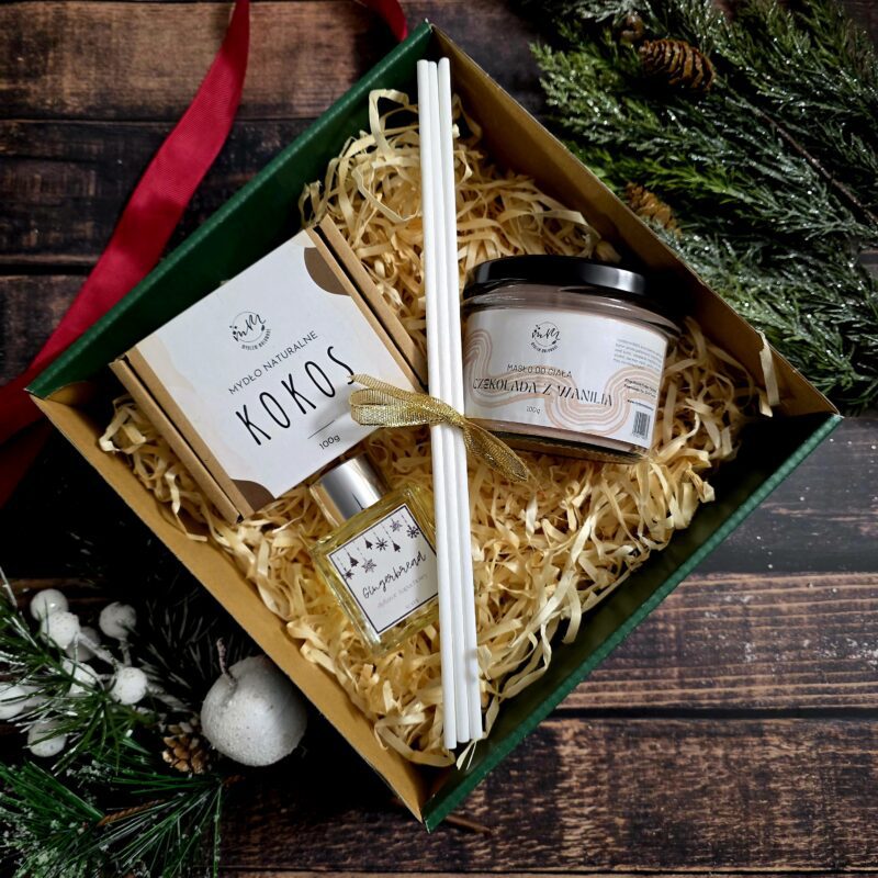 PROMOCJA Zestaw prezentowy 9 *Słodkie Święta* mydło naturalne, dyfuzor zapachowy, masło do ciała