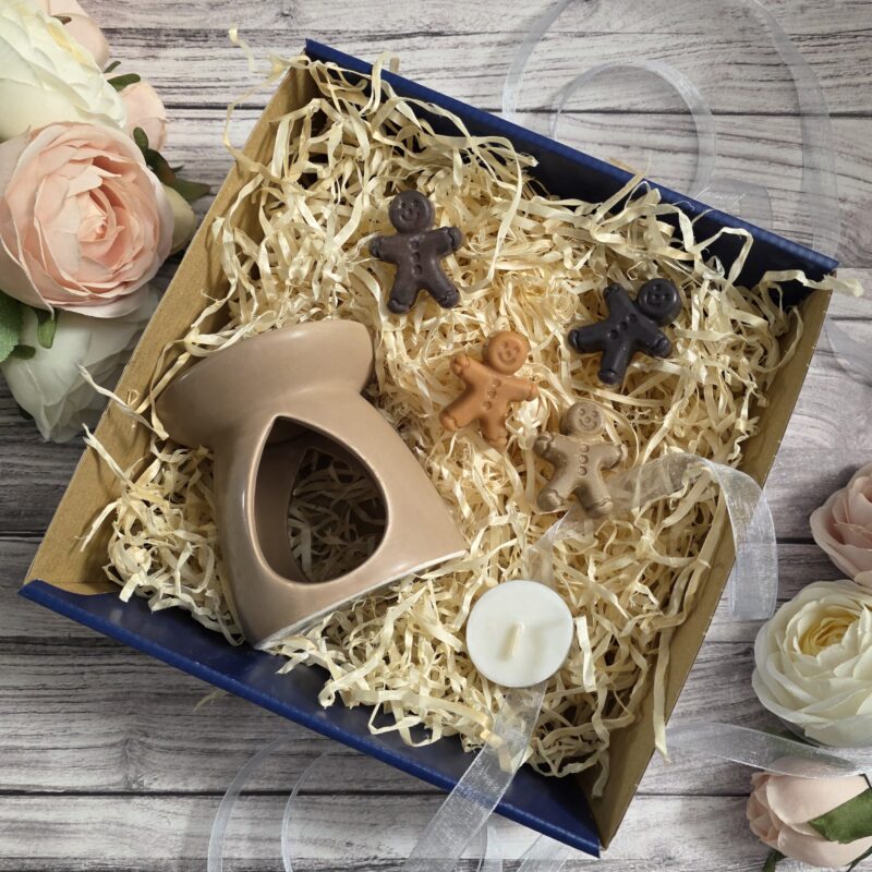 Zestaw Dzień Babci "Słodki upominek" - kominek zapachowy i cztery woski Ludziki