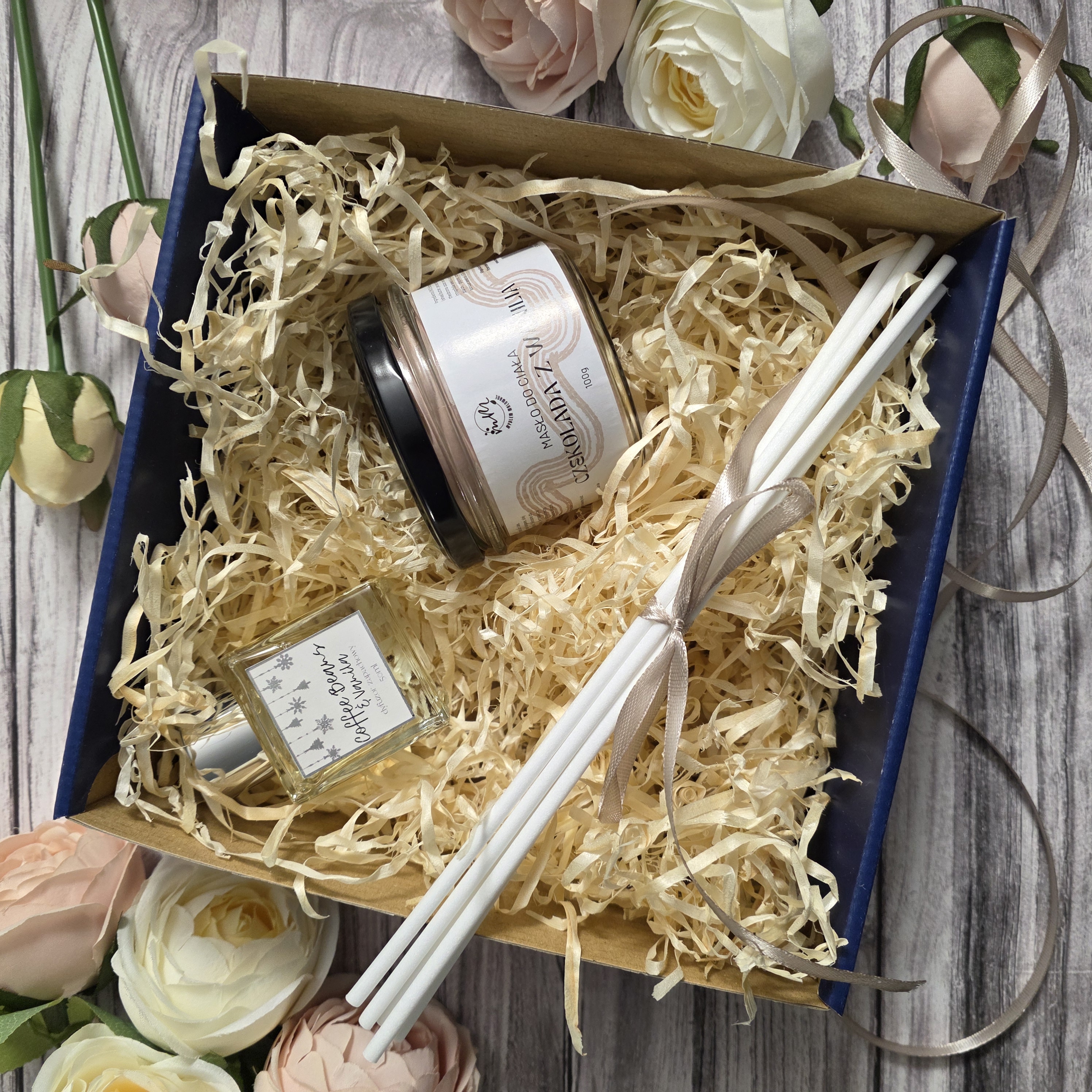 Zestaw Dzień Babci "Waniliowa przygoda" - dyfuzor zapachowy i masło do ciała