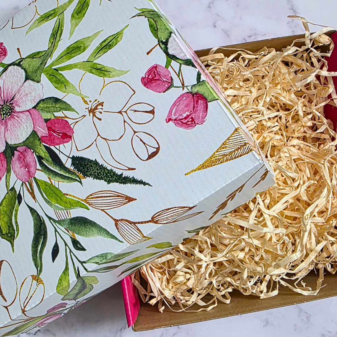 Pudełko prezentowe różowe kwiaty - na minimum dwa słoiczki