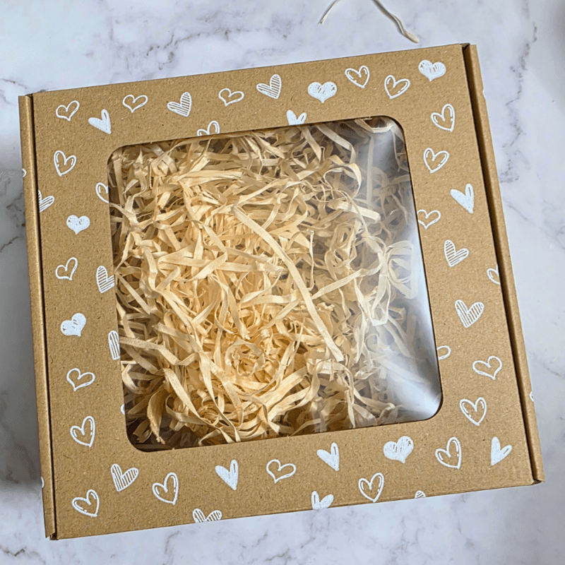 Pudełko prezentowe w serca - duże na minimum trzy słoiczki